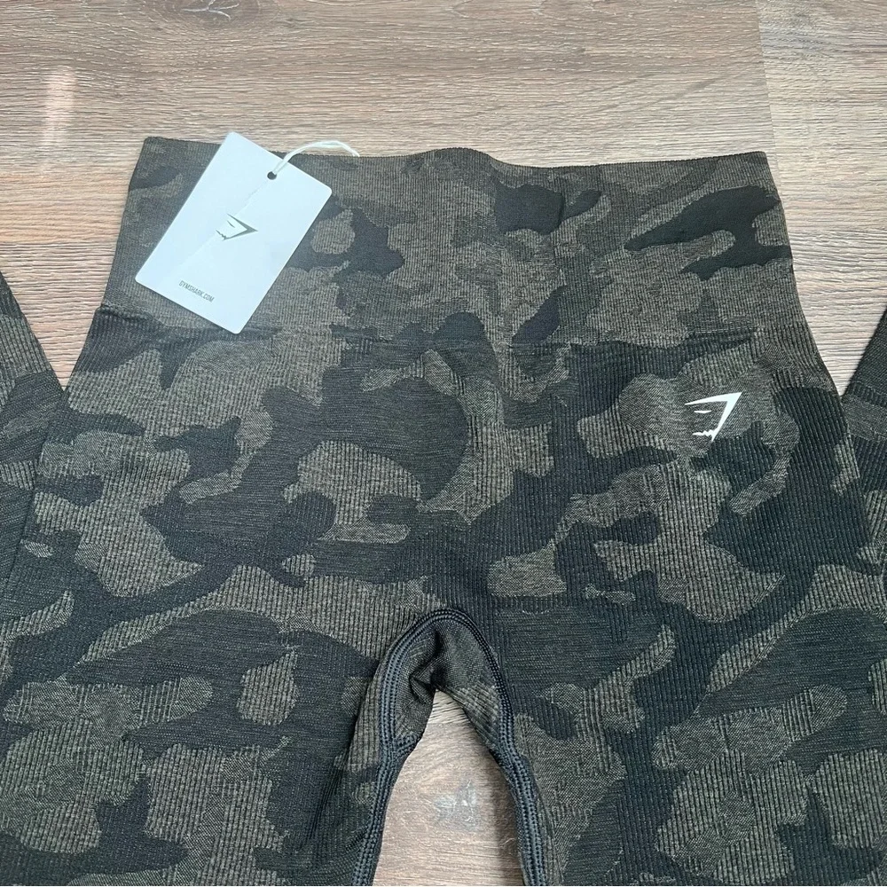 Gymshark Adapt Camo Seamless Leggings - Picture 5 of 8